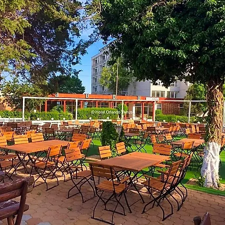 Venus Hotel 3*